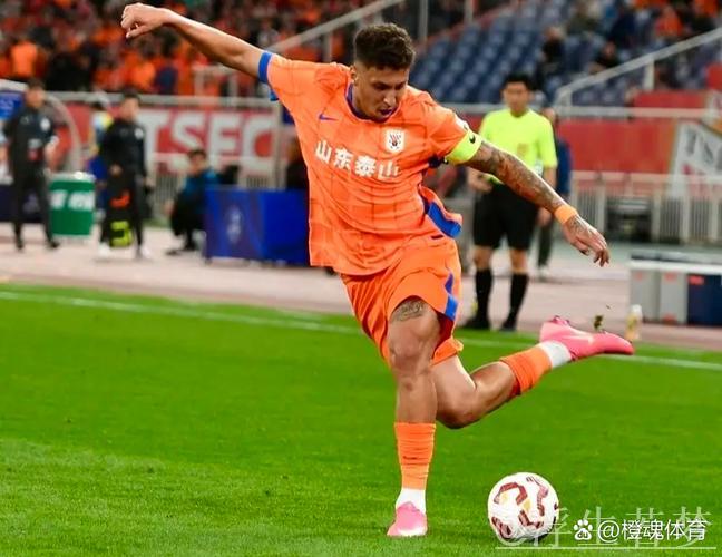 山东泰山未能破门,与青岛海牛握手言和 山东泰山未能破门,与青岛海牛握手言和